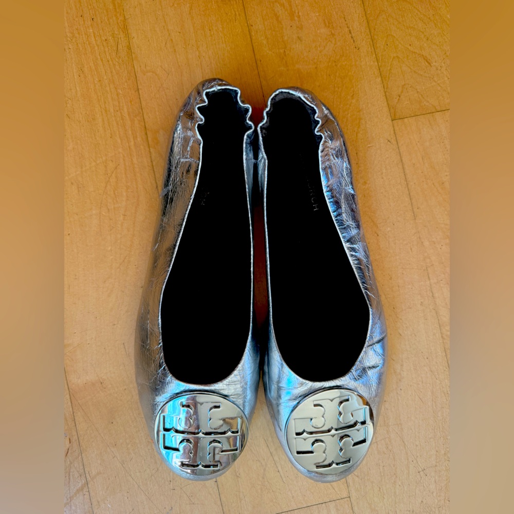 Tory Burch silver flats size 5